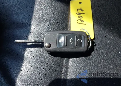 2018 Volkswagen Jetta 1.4T Se/1.4T Wolfsburg Edition z USA, uszkodzony, nr VIN 3VWB67AJ4JM216386